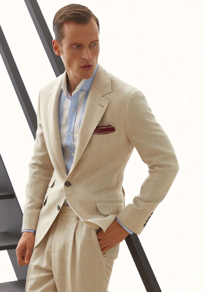 Neutral Color Outfits for Men: Complement neutral colors with pastels. 